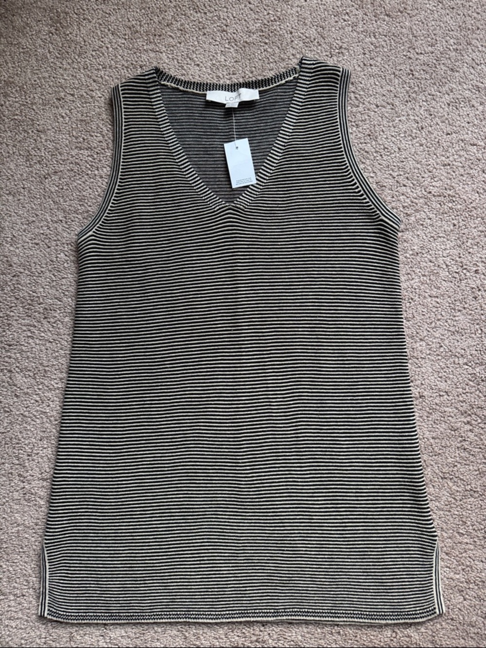 LOFT Black and Tan Ribbed V-Neck Sleeveless Tank